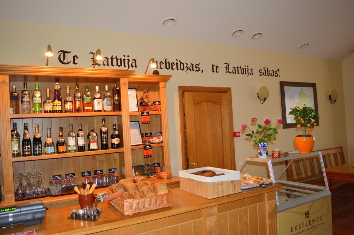 Rudzupukes Hotel Svente Luaran gambar