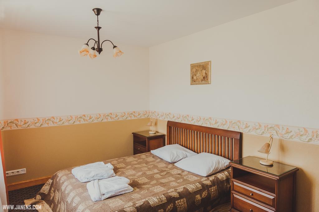 Rudzupukes Hotel Svente Luaran gambar