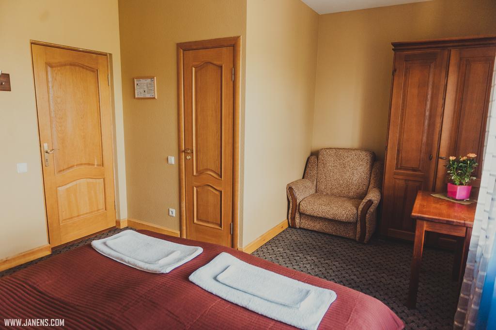 Rudzupukes Hotel Svente Luaran gambar